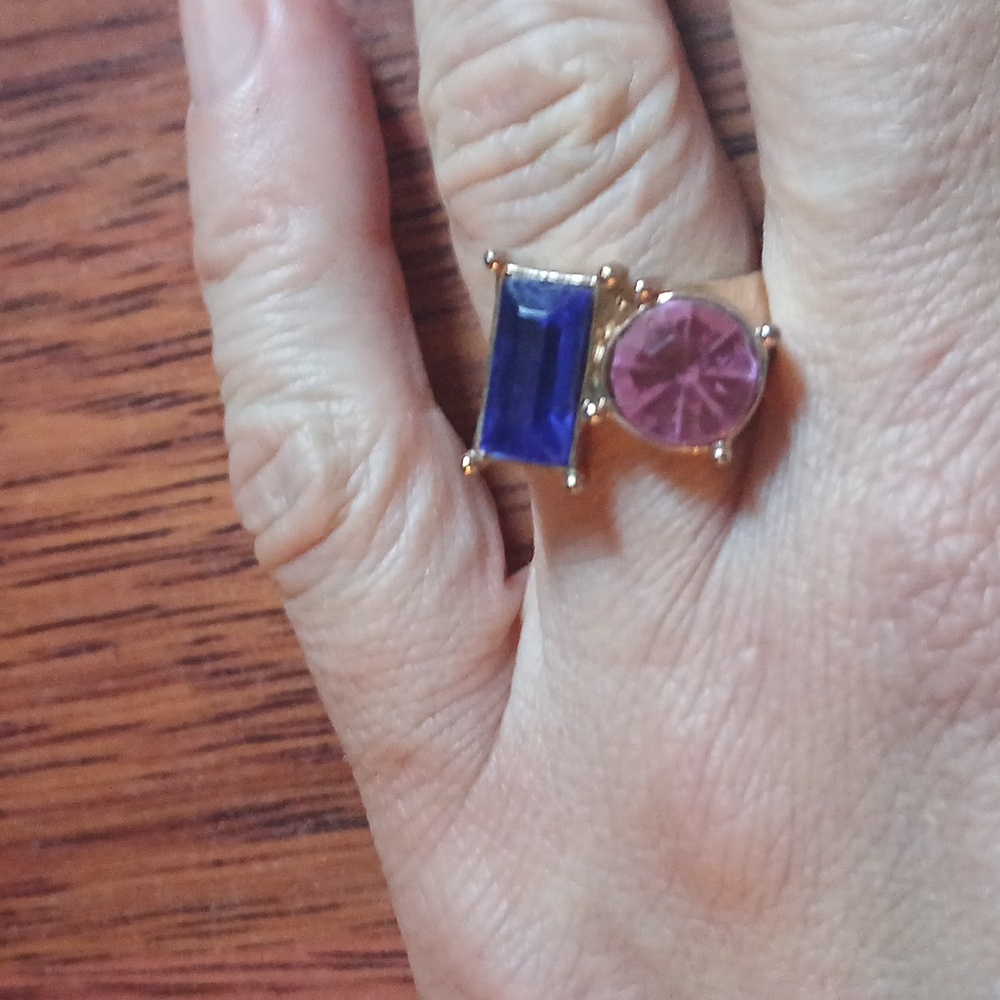 Ring - Picture 5 of 7